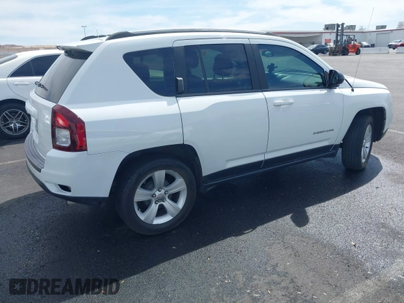 2016 Jeep Compass 75th Anniversary with VIN 1C4NJCBB5GD506655, listed as a IAAI auction lot 41847305 with 176,338 mi miles. Bid and sale history available at carsss.com. Image 4.
