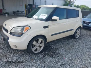 2010 Kia Soul + with VIN KNDJT2A2XA7098227, listed as a IAAI auction lot 42132556 with 240,712 mi miles and . Bid and sale history available at DreamBid. Image 2.