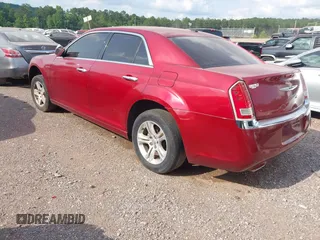 2012 Chrysler 300 Limited z VIN 2C3CCACG0CH283555, wystawiony jako IAAI lot #42410914 z przebiegiem 176 035 mil mil oraz . Historia ofert i sprzedaży dostępna na DreamBid. Obrazek 3.