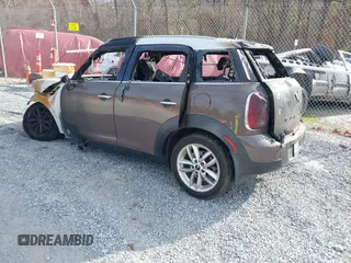 2013 MINI Cooper Countryman with VIN WMWZB3C59DWM31642, listed as a IAAI auction lot 40794983 with 1 mi miles. Bid and sale history available at carsss.com. Image 3.