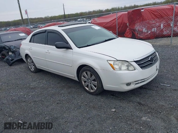 2007 Toyota Avalon XL with VIN 4T1BK36B17U199524, listed as a IAAI auction lot 42005419 with 237,086 mi miles and . Bid and sale history available at carsss.com. Image 1.