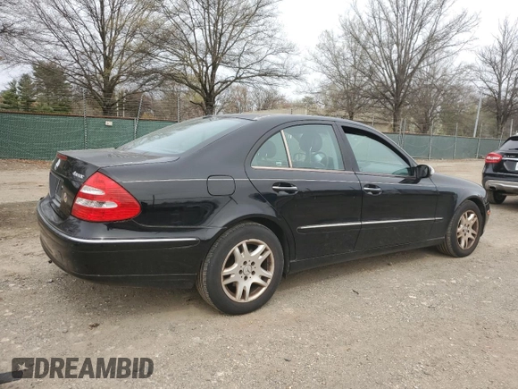 2005 Mercedes-Benz E 320 with VIN WDBUF82J05X178413, listed as a Copart auction lot 51226505 with 82,895 mi miles and Salvage Title. Bid and sale history available at DreamBid. Image 3.