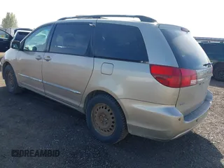 2005 Toyota Sienna XLE with VIN 5TDZA22C15S356467, listed as a IAAI auction lot 42093730 with 227,254 mi miles. Bid and sale history available at carsss.com. Image 3.