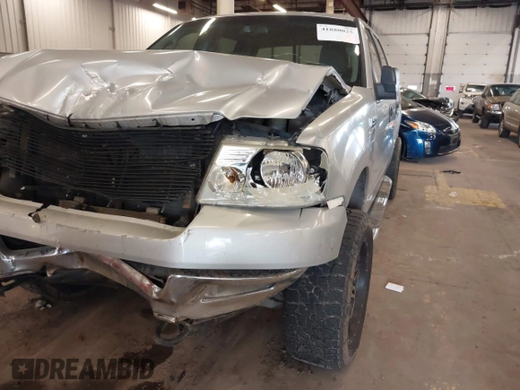 2005 Ford F-150 XLT with VIN 1FTPW14535FB22767, listed as a IAAI auction lot 41880025 with 1 mi miles. Bid and sale history available at carsss.com. Image 12.