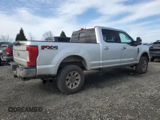 2019 Ford Super Duty F-250 SRW XL with VIN 1FT7W2BT1KEC88939, listed as a Copart auction lot 45234775 with 395,031 mi miles and Salvage Title. Bid and sale history available at carsss.com. Image 3.