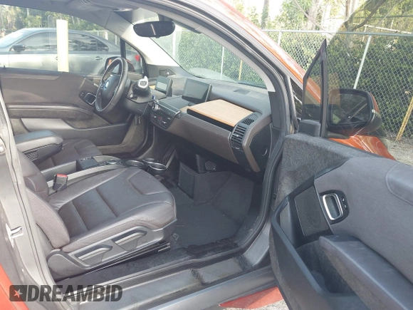 2014 BMW i3 z VIN WBY1Z2C50EV283795, wystawiony jako IAAI lot #42311864 z przebiegiem 41 277 mil mil oraz . Historia ofert i sprzedaży dostępna na DreamBid. Obrazek 5.