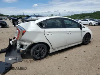 2015 Toyota Prius Four with VIN JTDKN3DU8F1885592, listed as a Copart auction lot 62316715 with 339,345 mi miles and Salvage title. Bid and sale history available at DreamBid. Image 3.
