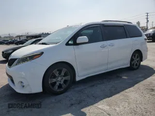 2015 Toyota Sienna SE с VIN 5TDXK3DC7FS601720, выставлен на аукционе Copart как лот 59959325 с пробегом 262 419 миль миль и Списание • Salvage title. История ставок и продаж доступна на DreamBid. Изображение 1.