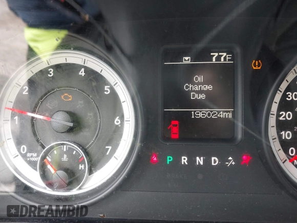 2013 Ram 1500 Express z VIN 1C6RR6KT8DS532508, wystawiony jako IAAI lot #42366979 z przebiegiem 196 024 mil mil oraz . Historia ofert i sprzedaży dostępna na DreamBid. Obrazek 7.