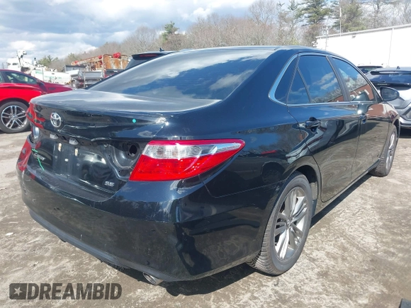2017 Toyota Camry XLE with VIN 4T1BF1FK2HU754040, listed as a IAAI auction lot 41844369 with 247,772 mi miles. Bid and sale history available at carsss.com. Image 4.