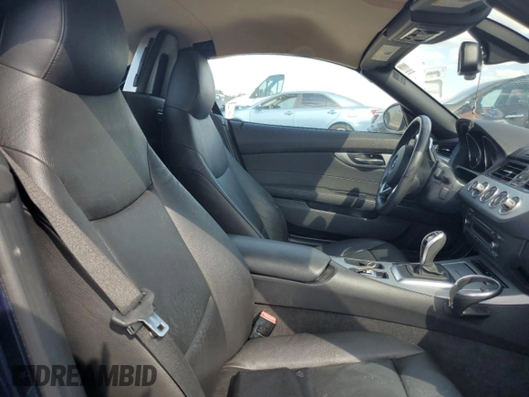 2014 BMW Z4 sDrive28i with VIN WBALL5C59EJ105921, listed as a Copart auction lot 77680854 with 0 mi miles and Non Repairable. Bid and sale history available at carsss.com. Image 10.