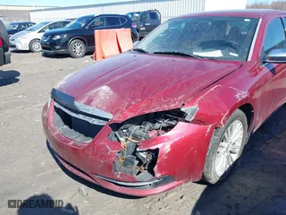 2011 Chrysler 200 Limited with VIN 1C3BC2FG5BN580274, listed as a IAAI auction lot 41750215 with 182,310 mi miles. Bid and sale history available at carsss.com. Image 6.