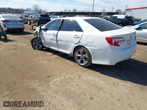 2012 Toyota Camry SE with VIN 4T1BK1FK1CU502929, listed as a IAAI auction lot 41721883 with 125,941 mi miles. Bid and sale history available at carsss.com. Image 3.