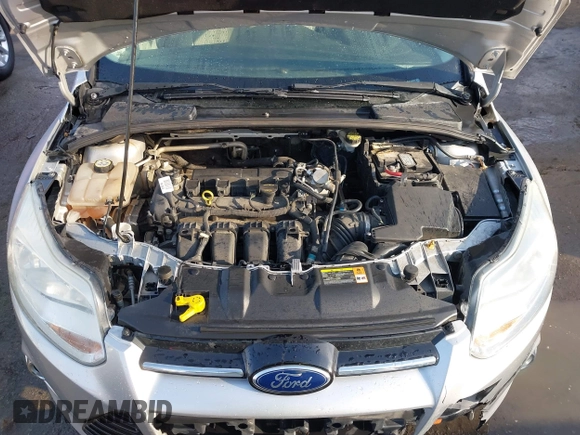 2012 Ford Focus SEL with VIN 1FAHP3M22CL413512, listed as a IAAI auction lot 41758125 with 161,857 mi miles. Bid and sale history available at carsss.com. Image 10.