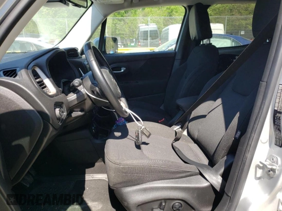 2017 Jeep Renegade Latitude z VIN ZACCJBBB3HPF86686, wystawiony jako Copart lot #54656705 z przebiegiem 87 482 mil mil oraz Szkoda całkowita • Salvage title. Historia ofert i sprzedaży dostępna na DreamBid. Obrazek 7.