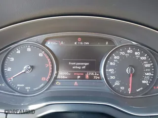 2019 Audi Q5 Premium with VIN WA1ANAFY2K2040638, listed as a IAAI auction lot 42095555 with 98,990 mi miles. Bid and sale history available at carsss.com. Image 7.