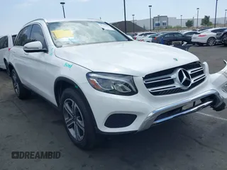 2019 Mercedes-Benz GLC 300 with VIN WDC0G4JB0KF670869, listed as a IAAI auction lot 42106326 with 51,047 mi miles and . Bid and sale history available at DreamBid. Image 1.