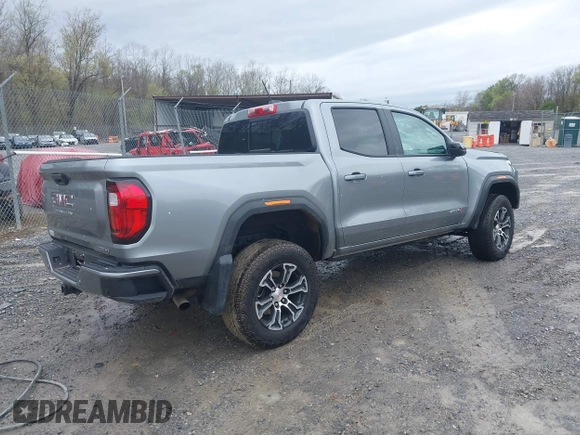 2024 GMC Canyon 4WD AT4 with VIN 1GTP6DEKXR1143138, listed as a IAAI auction lot 41952154 with 26,062 mi miles. Bid and sale history available at carsss.com. Image 4.