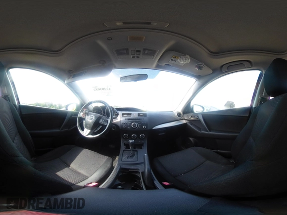 2013 Mazda 3 i Touring z VIN JM1BL1LP9D1813240, wystawiony jako IAAI lot #42405052 z przebiegiem 153 349 mil mil oraz . Historia ofert i sprzedaży dostępna na DreamBid. Obrazek 18.