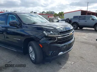 2022 Chevrolet Suburban LT z VIN 1GNSCCKD2NR201474, wystawiony jako IAAI lot #42150033 z przebiegiem 157 659 mil mil oraz . Historia ofert i sprzedaży dostępna na DreamBid. Obrazek 6.