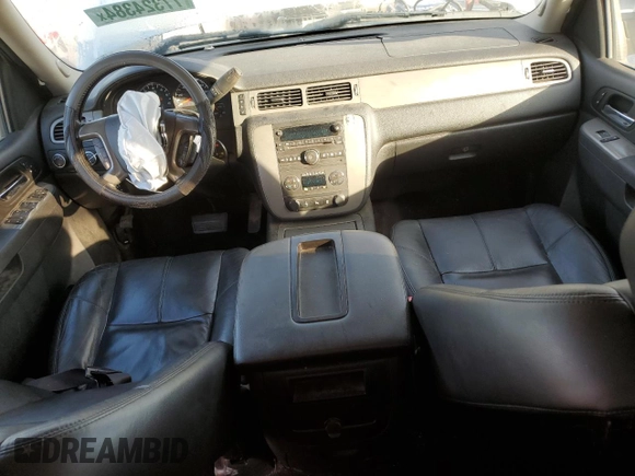 2013 GMC Sierra 1500 SLT z VIN 1GTR2WE71DZ128243, wystawiony jako Copart lot #77324384 z przebiegiem 214 962 mil mil oraz Nie do naprawy • Non repairable. Historia ofert i sprzedaży dostępna na DreamBid. Obrazek 8.