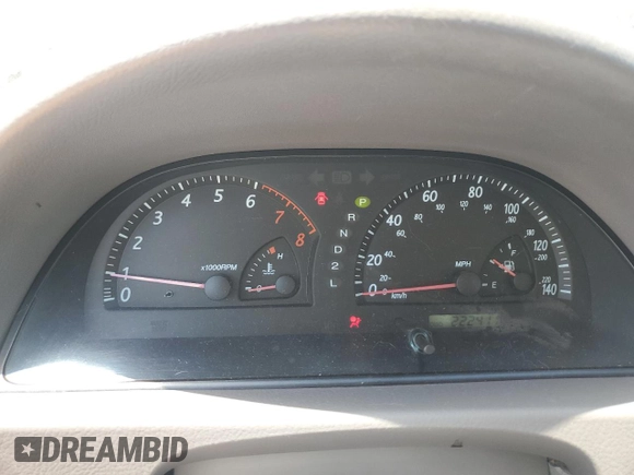 2004 Toyota Camry LE z VIN 4T1BE32K04U367761, wystawiony jako Copart lot #53559975 z przebiegiem 222 411 mil mil oraz Szkoda całkowita • Salvage title. Historia ofert i sprzedaży dostępna na DreamBid. Obrazek 9.