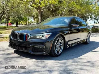 2019 BMW 7 Series 740i z VIN WBA7E2C59KB218XXX, wystawiony jako Copart lot #48633165 z przebiegiem 79 444 mil mil oraz Czysty tytuł • Clean title. Historia ofert i sprzedaży dostępna na DreamBid. Obrazek 2.