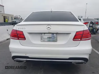 2014 Mercedes-Benz E 350 Sport с VIN WDDHF5KB2EA811464, выставлен на аукционе IAAI как лот 42655536 с пробегом 85 598 миль миль и . История ставок и продаж доступна на DreamBid. Изображение 16.