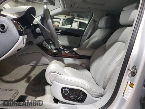2012 Audi A8 z VIN WAURVAFD4CN038599, wystawiony jako Copart lot #59554025 z przebiegiem 93 334 mil mil oraz Szkoda całkowita • Salvage title. Historia ofert i sprzedaży dostępna na DreamBid. Obrazek 7.