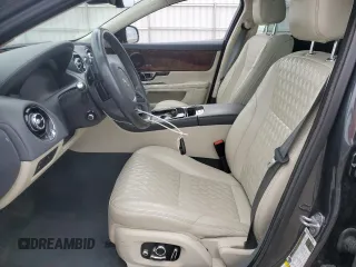 2018 Jaguar XJ Portfolio with VIN SAJWJ2GD9J8W15744, listed as a Copart auction lot 46645935 with 54,185 mi miles and Clean Title. Bid and sale history available at DreamBid. Image 7.