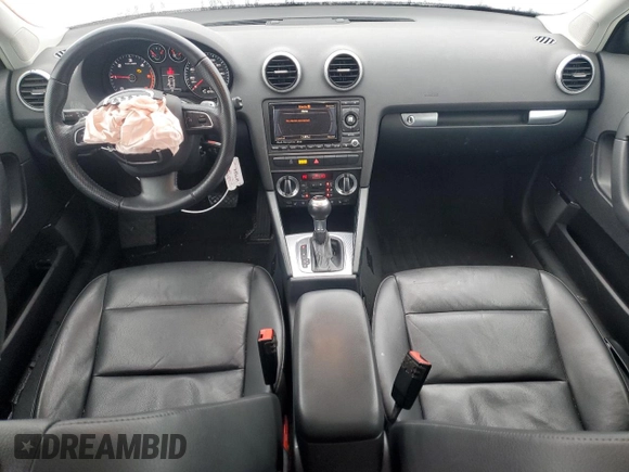 2013 Audi A3 Premium Plus z VIN WAUKJAFMXDA027239, wystawiony jako Copart lot #86358954 z przebiegiem 104 331 mil mil oraz Nie do naprawy • Non repairable. Historia ofert i sprzedaży dostępna na DreamBid. Obrazek 8.