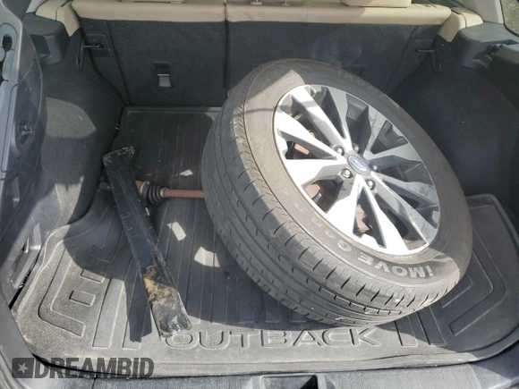 2015 Subaru Outback Limited z VIN 4S4BSANC2F3338935, wystawiony jako Copart lot #56430425 z przebiegiem 54 248 mil mil oraz Szkoda całkowita • Salvage title. Historia ofert i sprzedaży dostępna na DreamBid. Obrazek 12.