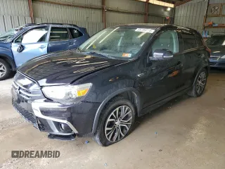 2018 Mitsubishi Outlander SE z VIN JA4AR3AW8JZ032765, wystawiony jako Copart lot #55735895 z przebiegiem 107 035 mil mil oraz Szkoda całkowita • Salvage title. Historia ofert i sprzedaży dostępna na DreamBid. Obrazek 1.