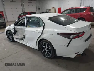 2023 Toyota Camry SE z VIN 4T1G11BK2PU083901, wystawiony jako IAAI lot #41776738 z przebiegiem 31 548 mil mil oraz . Historia ofert i sprzedaży dostępna na DreamBid. Obrazek 3.
