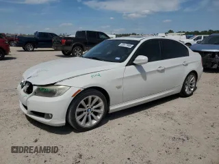 2011 BMW 3 Series 328i with VIN WBAPH7G59BNN07712, listed as a Copart auction lot 53477955 with 88,400 mi miles and Salvage Title. Bid and sale history available at carsss.com. Image 1.