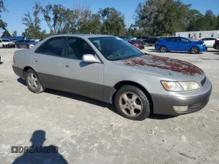 1997 Lexus ES 300 Luxury Sport Sdn with VIN JT8BF22G9V0025028, listed as a Copart auction lot 88229995 with 0 mi miles and Salvage Title. Bid and sale history available at carsss.com. Image 4.