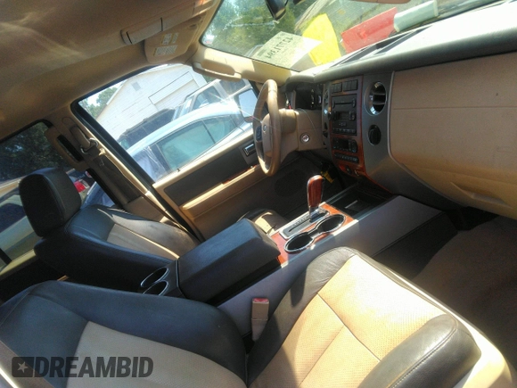 2007 Ford Expedition Eddie Bauer with VIN 1FMFU17577LA73232, listed as a IAAI auction lot 42771394 with 250,975 mi miles and . Bid and sale history available at DreamBid. Image 5.