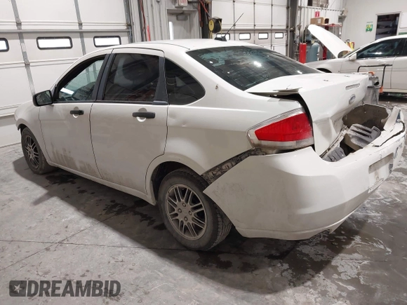 2010 Ford Focus SE with VIN 1FAHP3FN3AW190237, listed as a IAAI auction lot 41275571 with 338,458 mi miles. Bid and sale history available at carsss.com. Image 3.