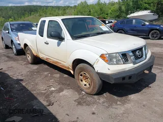 2019 Nissan Frontier S z VIN 1N6BD0CT2KN702780, wystawiony jako IAAI lot #42152470 z przebiegiem 44 717 mil mil oraz . Historia ofert i sprzedaży dostępna na DreamBid. Obrazek 1.