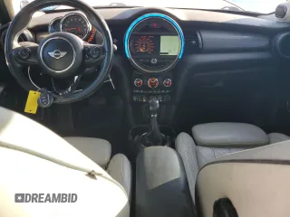 2015 MINI Hardtop 4 Door with VIN WMWXS5C54FT827341, listed as a Copart auction lot 63872395 with 83,023 mi miles and Salvage title. Bid and sale history available at DreamBid. Image 8.