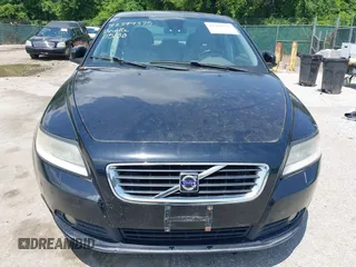 2008 Volvo S40 2.4L с VIN YV1MS390X82365795, выставлен на аукционе IAAI как лот 42399375 с пробегом 175 653 миль миль и . История ставок и продаж доступна на DreamBid. Изображение 6.