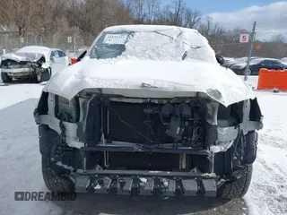 2019 Toyota Tacoma SR z VIN 5TFCZ5AN9KX178090, wystawiony jako IAAI lot #41155337 z przebiegiem 115 265 mil mil oraz . Historia ofert i sprzedaży dostępna na DreamBid. Obrazek 12.