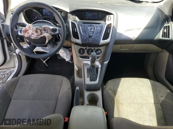 2014 Ford Focus SE with VIN 1FADP3F21EL119694, listed as a Copart auction lot 49823525 with 177,391 mi miles and Non Repairable. Bid and sale history available at DreamBid. Image 8.