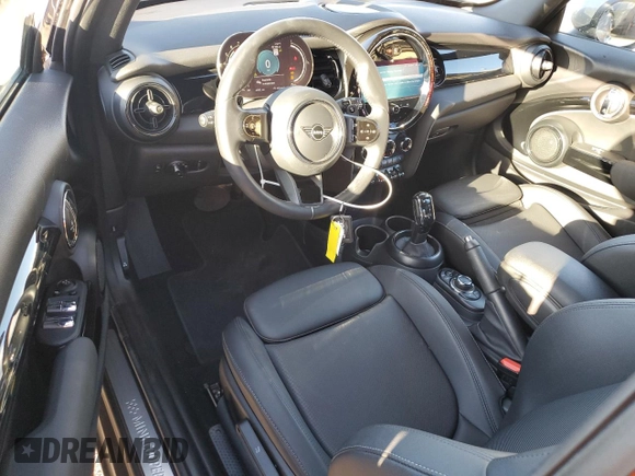 2024 MINI Convertible Cooper S с VIN WMW43DL01R3R80570, выставлен на аукционе Copart как лот 79773694 с пробегом 21 612 миль миль и Чистый • Clean title. История ставок и продаж доступна на DreamBid. Изображение 8.