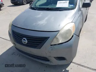 2014 Nissan Versa SV with VIN 3N1CN7AP4EL865246, listed as a IAAI auction lot 42072055 with 189,095 mi miles. Bid and sale history available at carsss.com. Image 14.