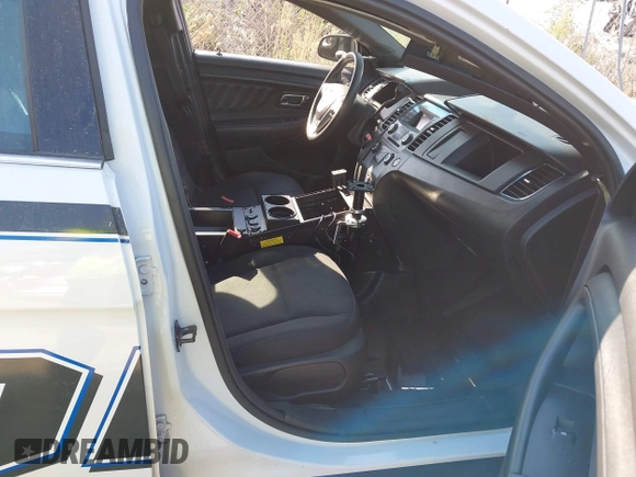 2018 Ford Police Interceptor with VIN 1FAHP2MK1JG107272, listed as a IAAI auction lot 41908229 with 100,969 mi miles and . Bid and sale history available at DreamBid. Image 5.