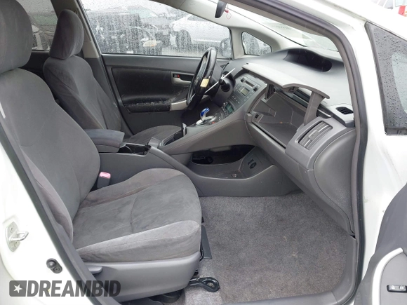 2010 Toyota Prius II z VIN JTDKN3DU2A0068844, wystawiony jako IAAI lot #41559578 z przebiegiem 190 064 mil mil oraz . Historia ofert i sprzedaży dostępna na DreamBid. Obrazek 5.