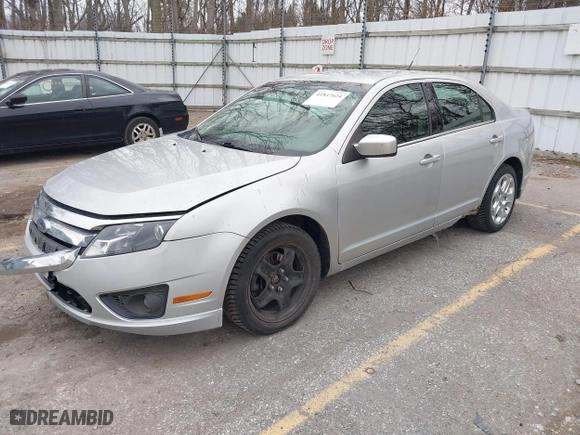2010 Ford Fusion SE with VIN 3FAHP0HA7AR238091, listed as a IAAI auction lot 41847624 with 157,381 mi miles. Bid and sale history available at carsss.com. Image 2.