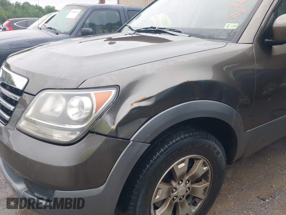 2009 Kia Borrego EX with VIN KNDJH741495030353, listed as a IAAI auction lot 42096015 with Not Provided miles. Bid and sale history available at carsss.com. Image 6.