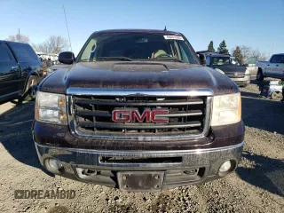 2008 GMC Sierra 1500 with VIN 2GTFK19Y881142390, listed as a Copart auction lot 89091085 with 238,308 mi miles and Salvage Title. Bid and sale history available at DreamBid. Image 5.